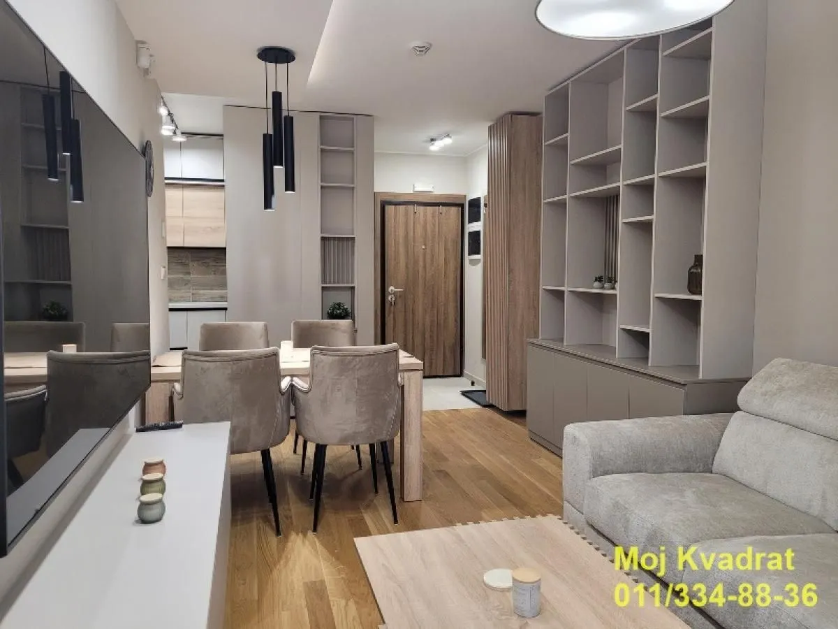 Izdavanje, dvosoban stan, 45m², Zemun Gardoš, Zemun Sve Podlokacije