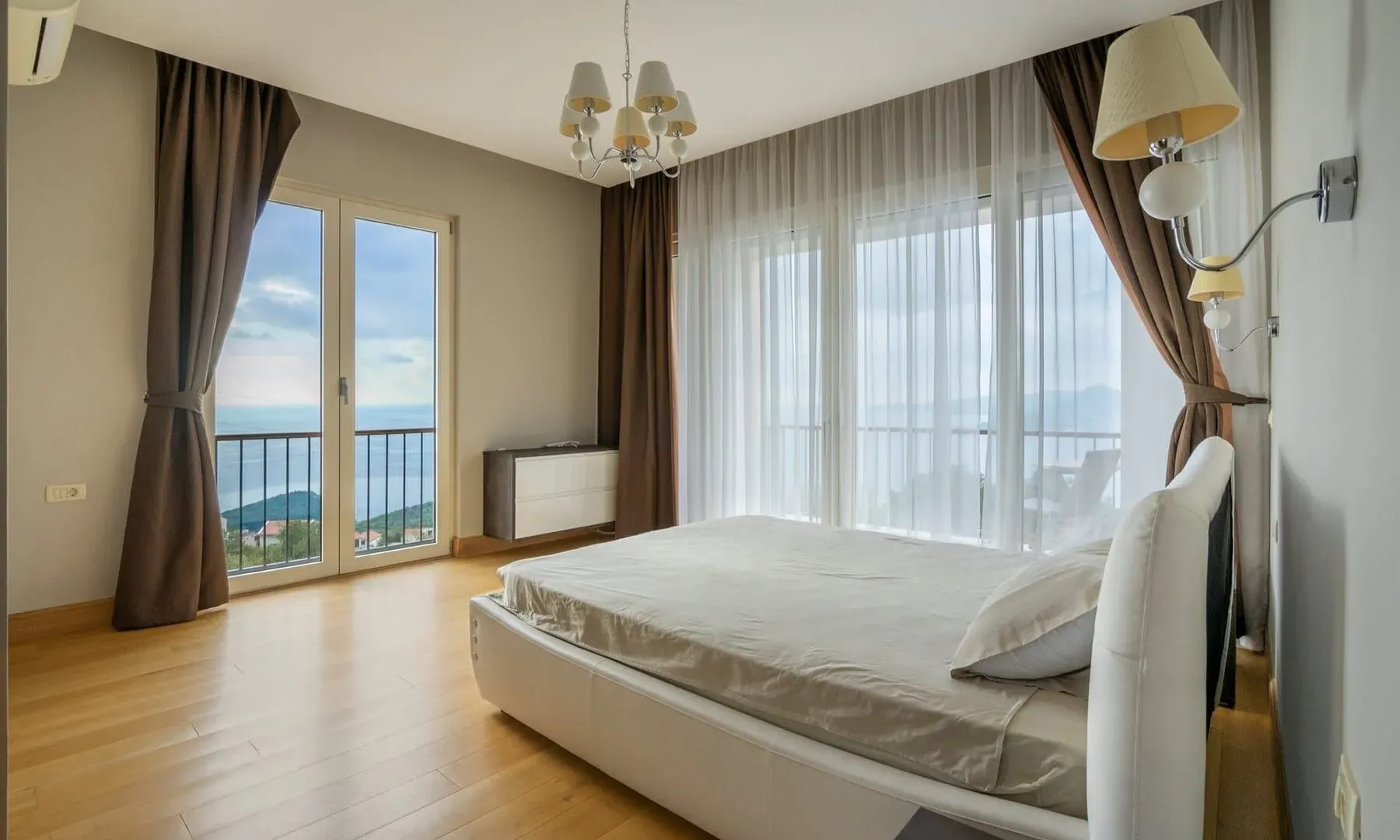 Sale, house, 600m², Blizikuće, Budva