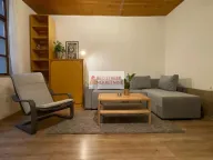 Izdavanje, trosoban stan, 70m², Stari Grad, Beograd - image 2