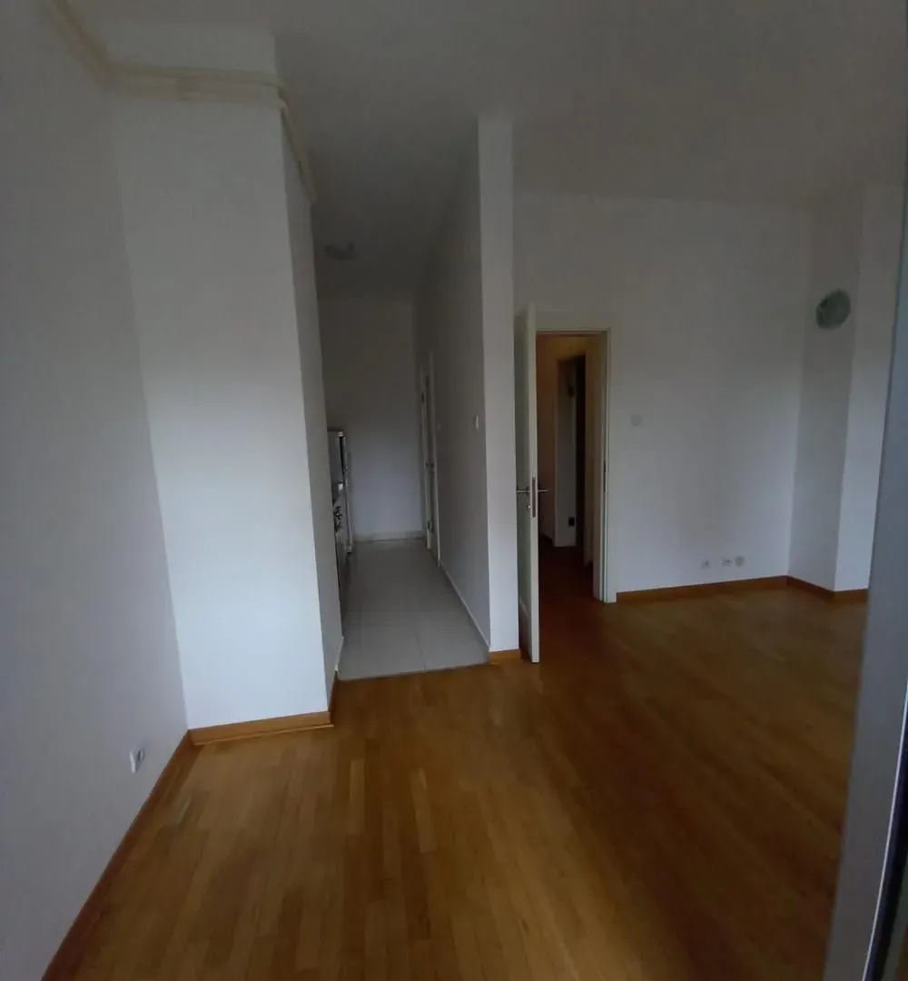 Rent, one bedroom apartment, 33m², Banovo Brdo, Beograd