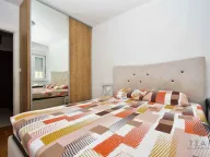 Izdavanje, dvosoban stan, 64m², City Kej, Podgorica - image 5