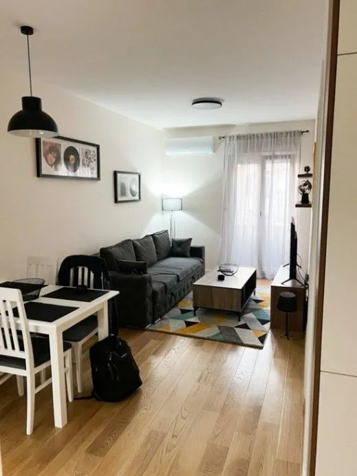 Prodaja, jednosoban stan, 40m², Central Point, Podgorica