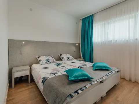 Prodaja, kuća, 282m², Njivice, Herceg Novi - image 11