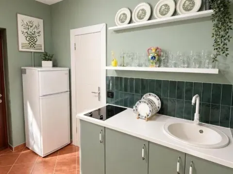 Sale, one bedroom apartment, 26m², Petrovac, Budva - image 4