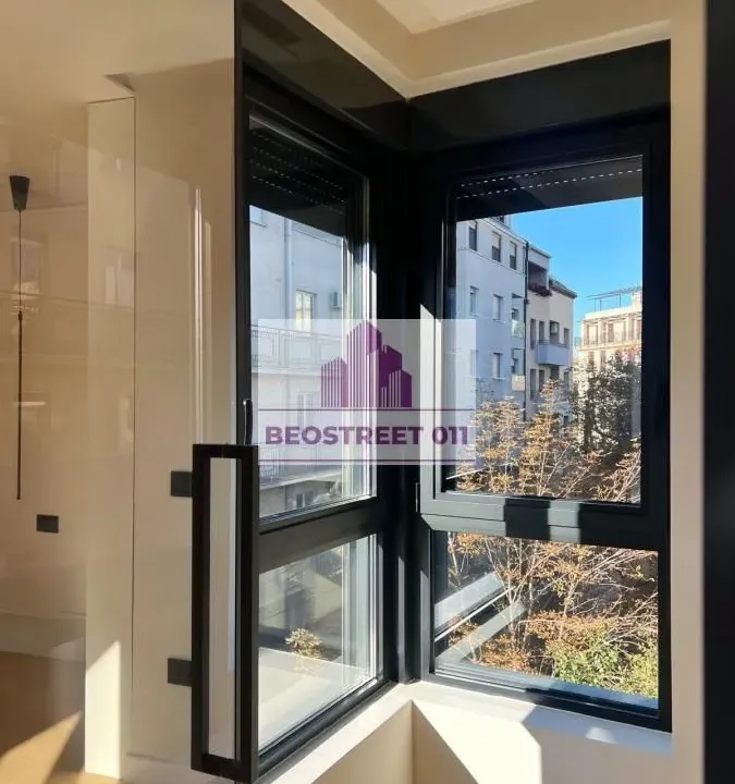 Prodaja, trosoban stan, 93m², Južni Bulevar, Vračar Sve Podlokacije