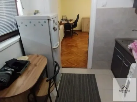 Izdavanje, jednosoban stan, 61m², Centar, Novi Sad - image 3