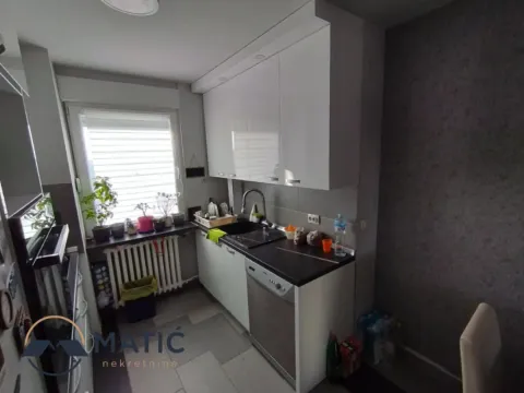 Sale, two bedroom apartment, 71m², Novo naselje, Novi Sad - image 9