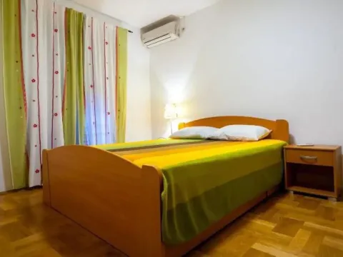 Sale, two bedroom apartment, 91m², Petrovac, Budva - image 5