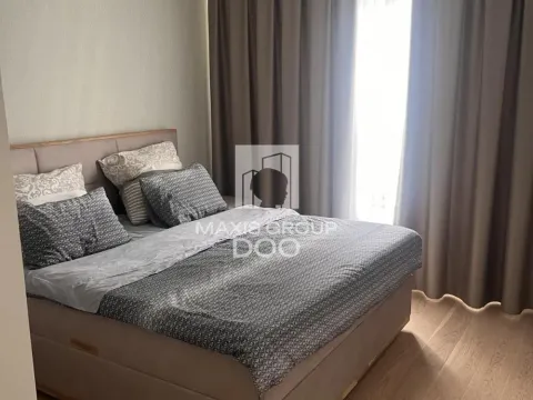 Izdavanje, dvosoban stan, 82m², Savski Venac, Beograd - image 10