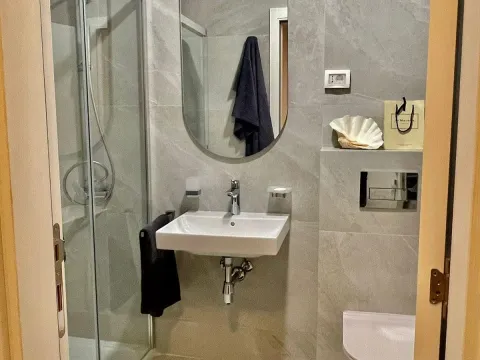 Izdavanje, stan, 40m², Central Point, Podgorica - image 2