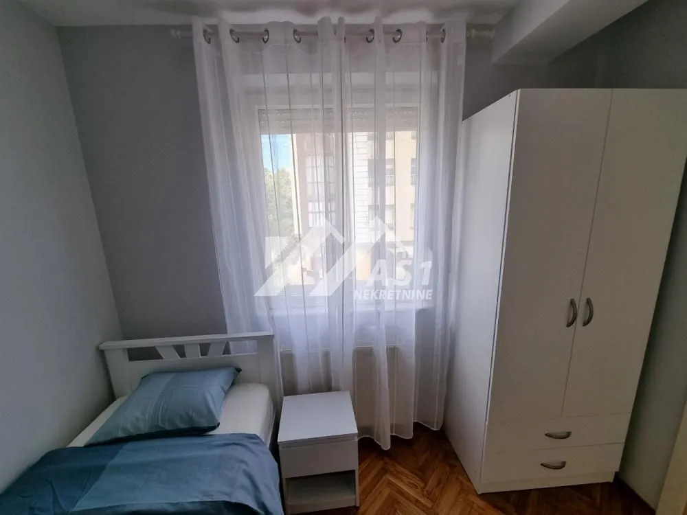 Izdavanje, jednosoban stan, 31m², Grbavica, Novi Sad Sve Podlokacije