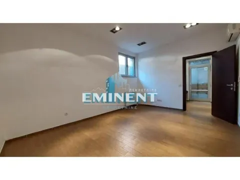 Prodaja, poslovni prostor, 28m², Vračar Sve Podlokacije, Beograd - image 2