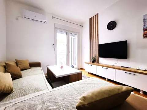 Rent, one bedroom apartment, 39m², Zagorič, Podgorica - image 9