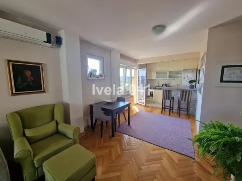 Sale, two bedroom apartment, 61m², Vračar Hram, Vračar Sve Podlokacije