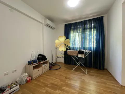Izdavanje, dvosoban stan, 90m², Gorica C, Podgorica - image 8
