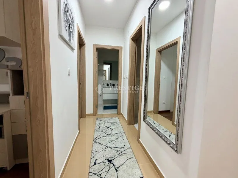 Izdavanje, dvosoban stan, 70m², Master Kvart, Podgorica