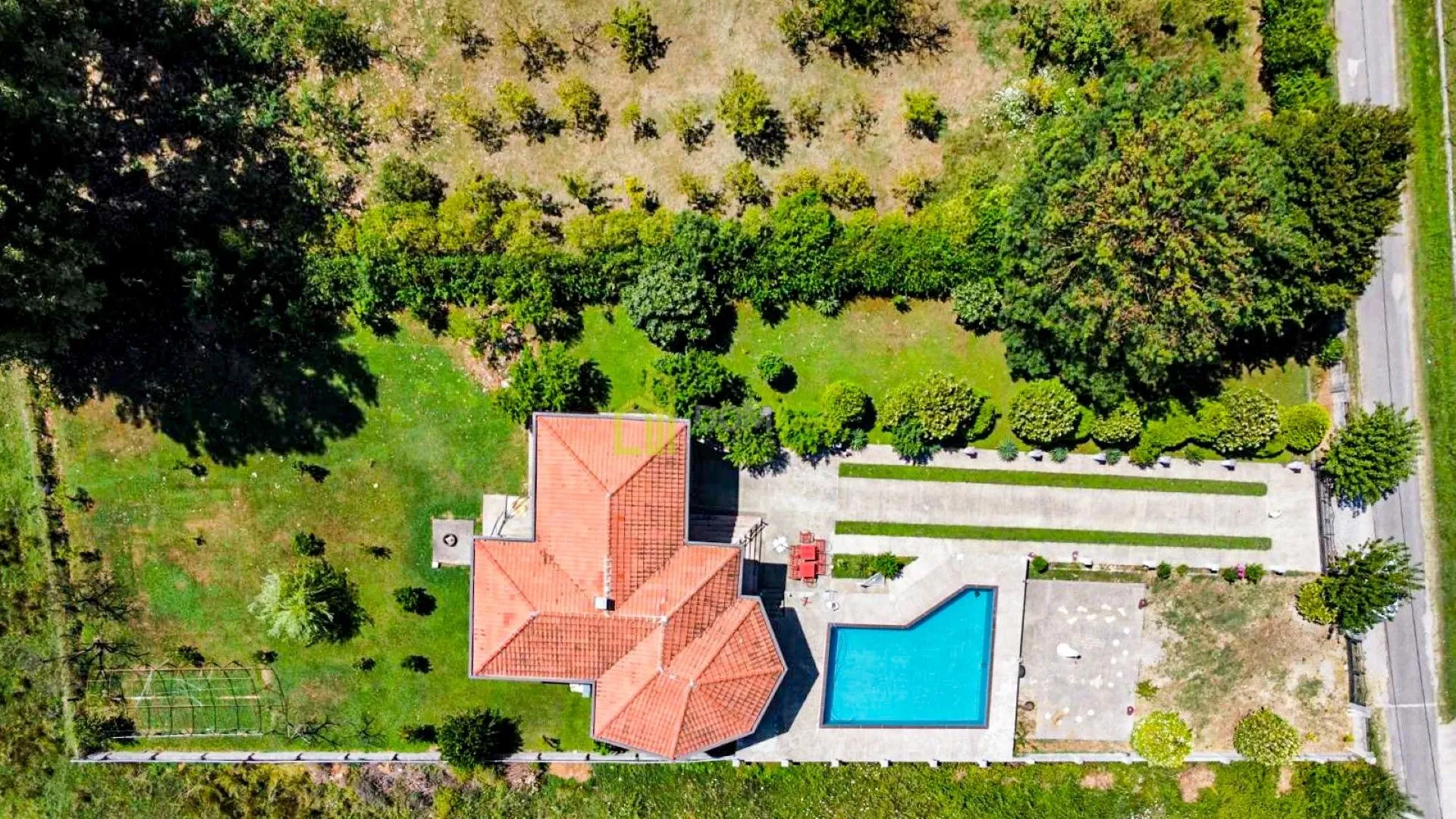 Prodaja, kuća, 340m², Danilovgrad, Crna Gora