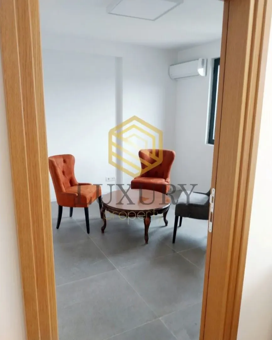 Rent, office space, 120m², Centar, Podgorica