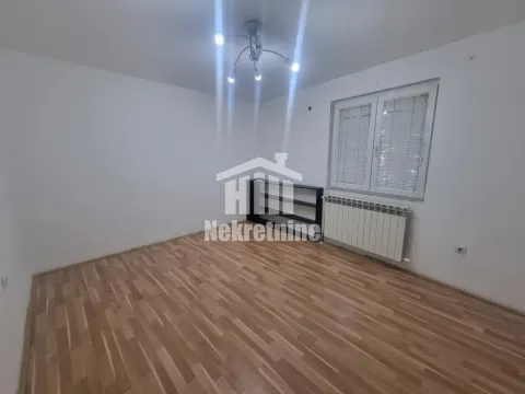 Izdavanje, trosoban stan, 69m², Zemun Sve Podlokacije, Beograd - image 5
