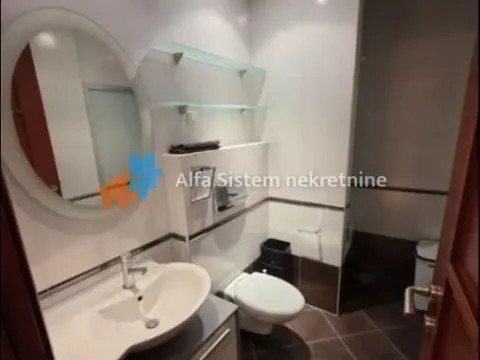 Rent, four bedroom apartment, 160m², Vračar Centar, Vračar Sve Podlokacije - image 22