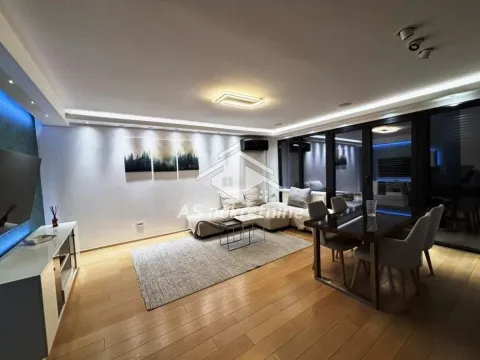 Izdavanje, trosoban stan, 78m², Novi Beograd Blok 22, Novi Beograd Sve Podlokacije - image 2