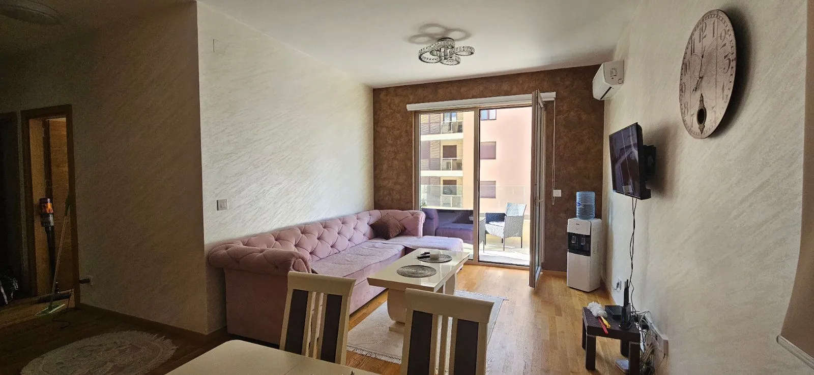 Sale, two bedroom apartment, 59m², Bečići, Budva