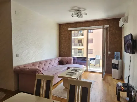Prodaja, dvosoban stan, 59m², Bečići, Budva