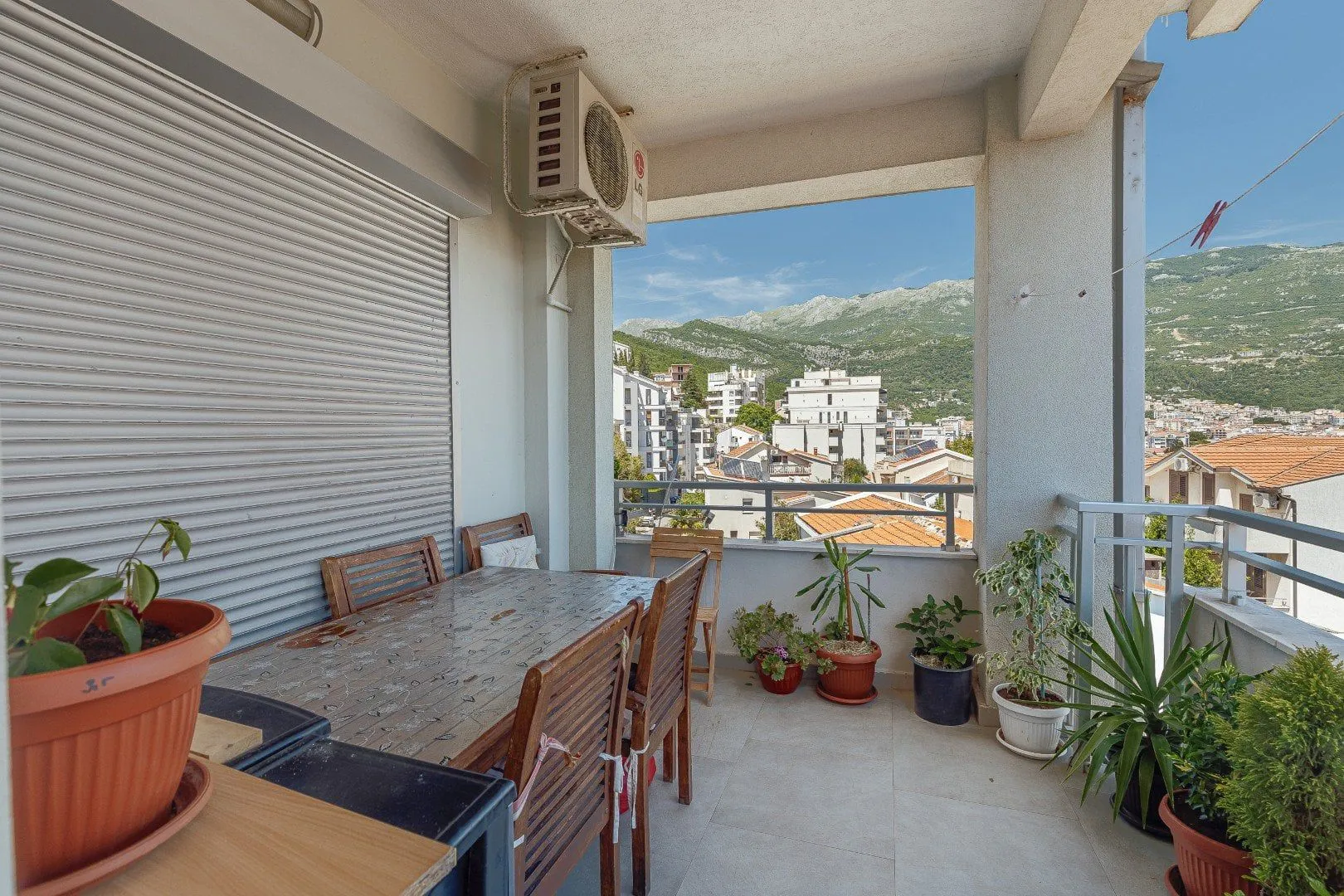 Prodaja, jednosoban stan, 64m², Budva, Crna Gora