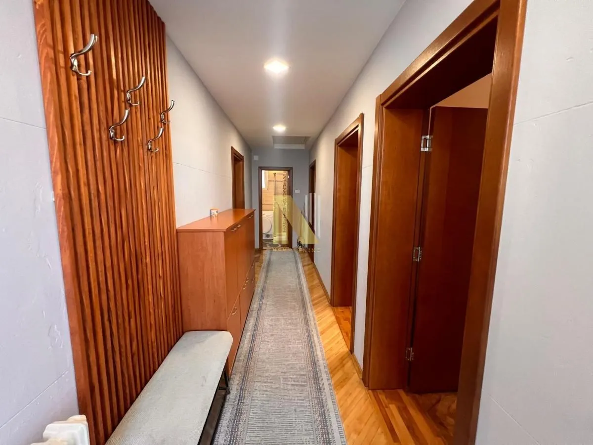 Prodaja, četvorosoban stan, 88m², Veternik, Novi Sad Sve Podlokacije