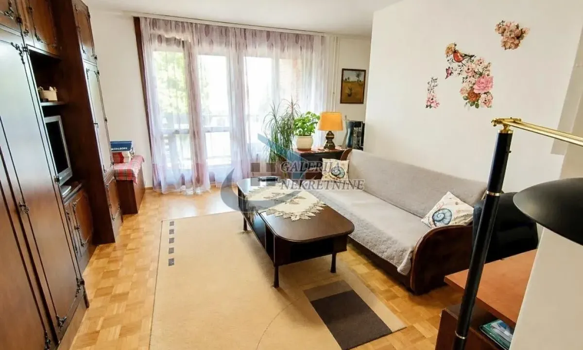 Prodaja, trosoban stan, 95m², Labudovo Brdo, Beograd