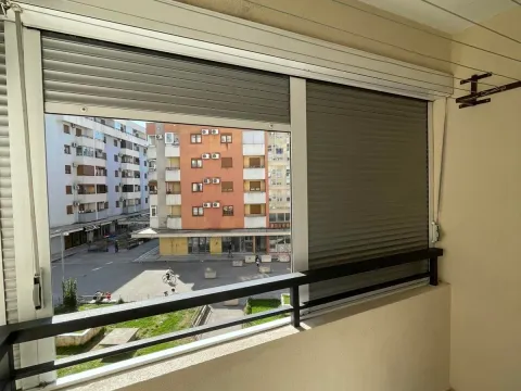 Izdavanje, jednosoban stan, 40m², Stari Aerodrom, Podgorica - image 21