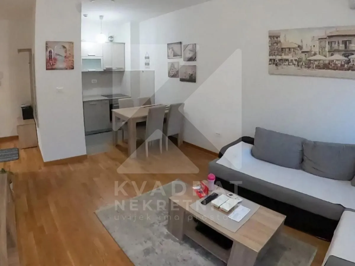 Rent, one bedroom apartment, 43m², City Kej, Podgorica