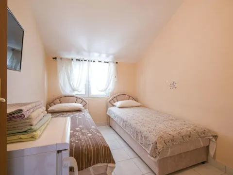 Prodaja, dvosoban stan, 53m², Orahovac, Kotor - image 10