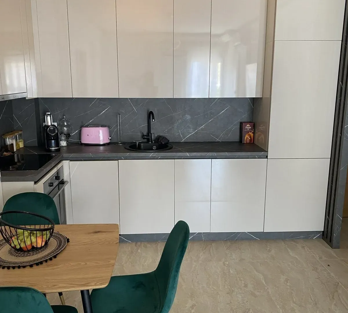 Prodaja, jednosoban stan, 47m², Budva okolina, Budva