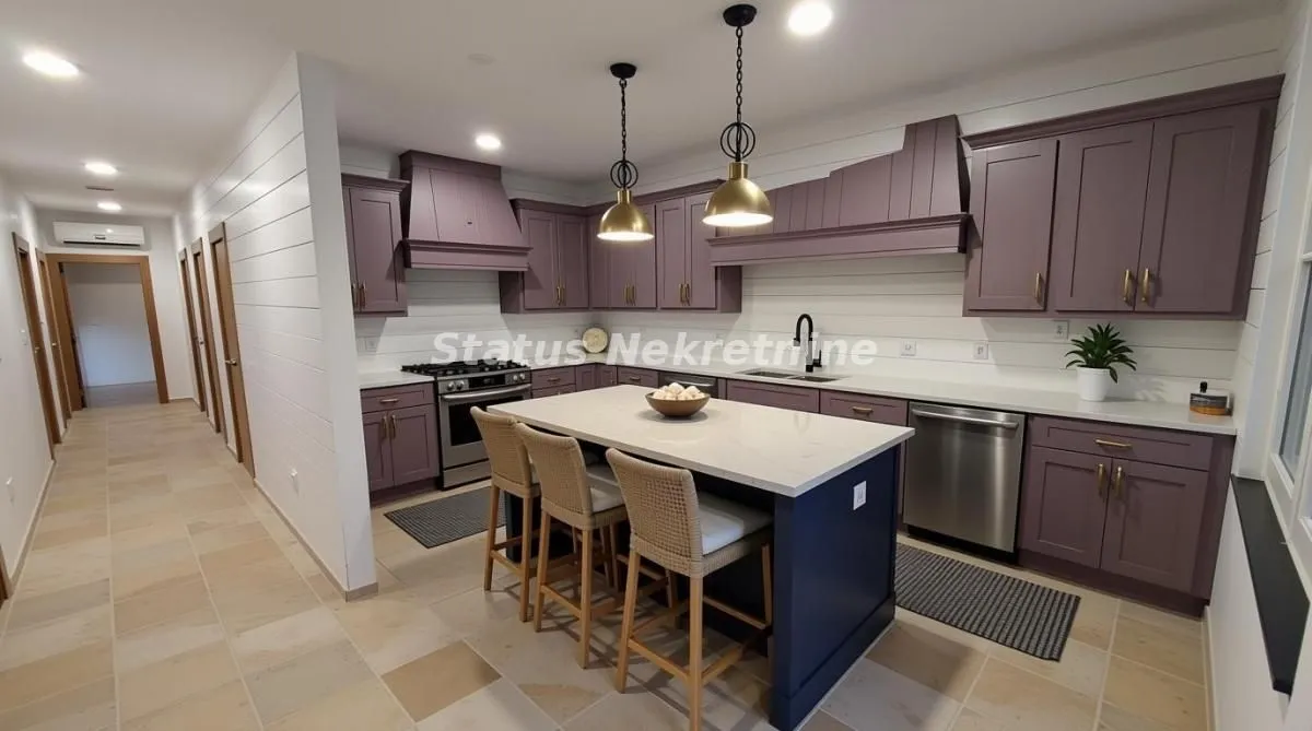 Prodaja, trosoban stan, 78m², Petrovaradin, Novi Sad