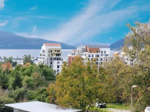 Sale, three bedroom apartment, 106m², Tivat, Crna Gora