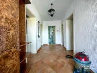 Prodaja, kuća, 180m², Tološi, Podgorica - image 19