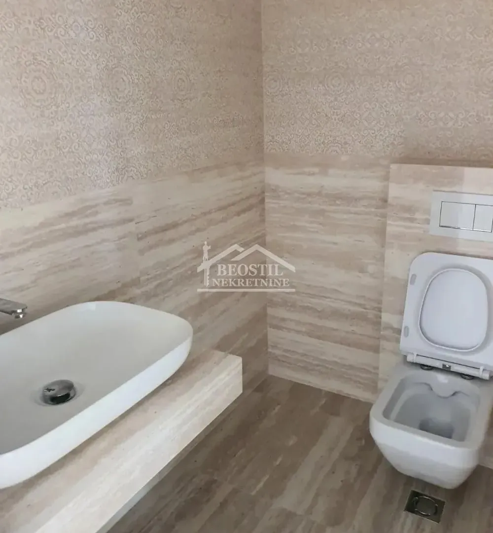 Rent, office space, 77m², Slavujev Venac, Zvezdara Sve Podlokacije