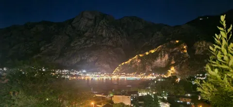 Rent, two bedroom apartment, 115m², Škaljari, Kotor - image 4
