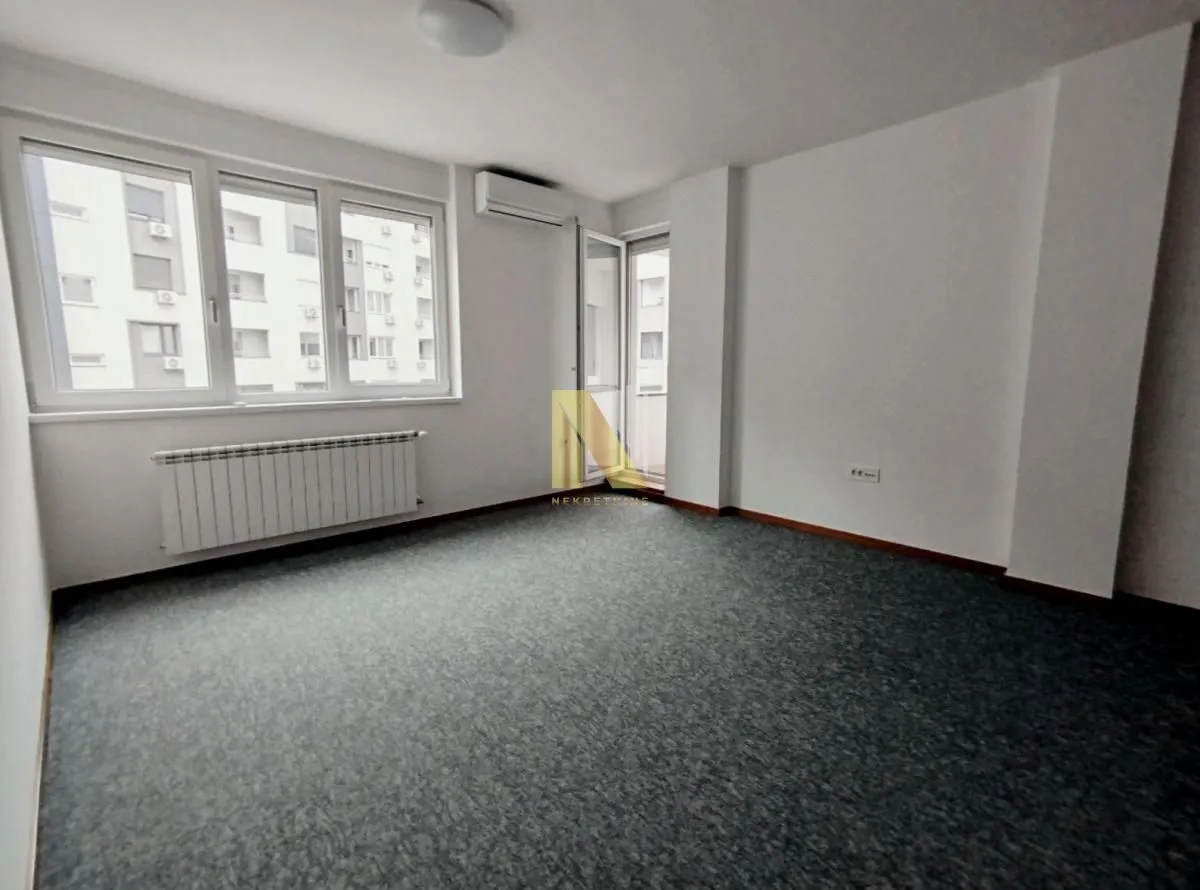 Rent, office space, 61m², Adamovićevo Naselje, Novi Sad Sve Podlokacije