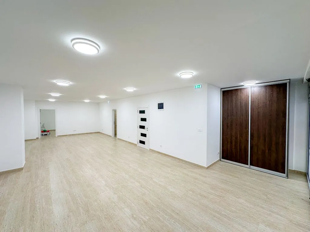 Rent, office space, 198m², Zabjelo, Podgorica