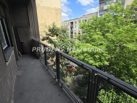 Rent, two bedroom apartment, 72m², Savski Venac, Beograd - image 14