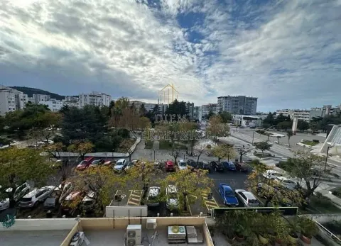 Sale, two bedroom apartment, 82m², Centar, Bar - image 12
