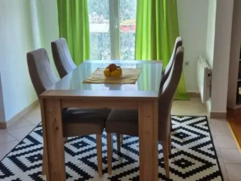 Rent, two bedroom apartment, 100m², Marići, Tivat - image 12