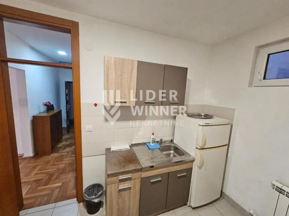 Rent, two bedroom apartment, 68m², Đeram Pijaca, Beograd