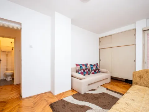 Prodaja, dvosoban stan, 69m², Centar, Cetinje - image 10