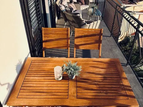 Izdavanje, trosoban stan, 130m², Mažina, Tivat - image 17