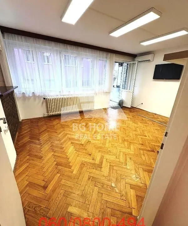 Izdavanje, dvosoban stan, 53m², Vračar Centar, Vračar Sve Podlokacije