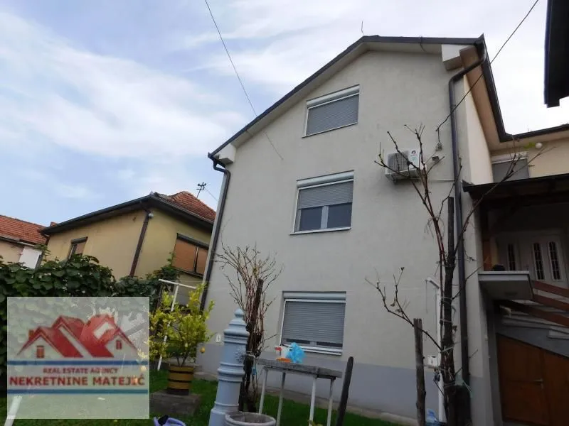 Prodaja, kuća, 160m², Grošnica, Kragujevac