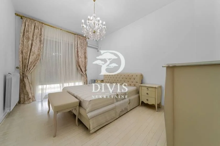 Sale, three bedroom apartment, 143m², Vukov Spomenik, Zvezdara Sve Podlokacije